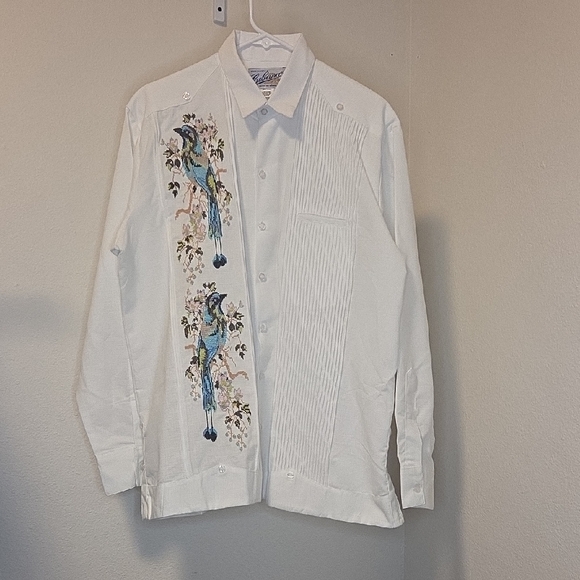 Guayaberas Men's White Embroidered Thick Linen Shirt
